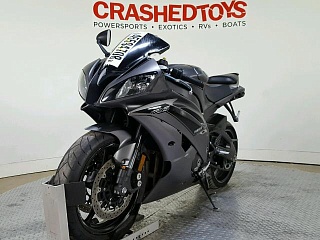 YAMAHA YZFR6, 2016