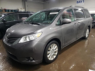 TOYOTA SIENNA XLE 2014