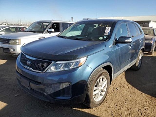 KIA SORENTO LX 2013