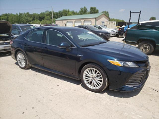 TOYOTA CAMRY HYBRID 2018