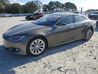 TESLA MODEL S 2016