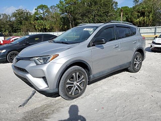 TOYOTA RAV4 LE 2018
