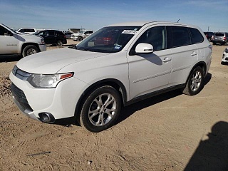 MITSUBISHI OUTLANDER SE 2015