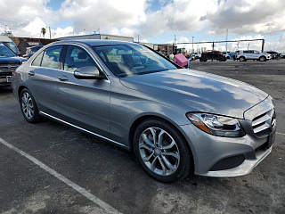 MERCEDES-BENZ C 300 2015