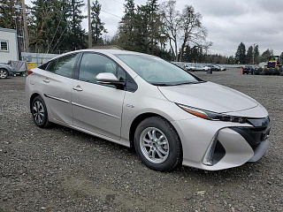 TOYOTA PRIUS PRIME 2017