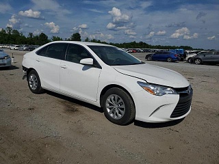 TOYOTA CAMRY LE 2017