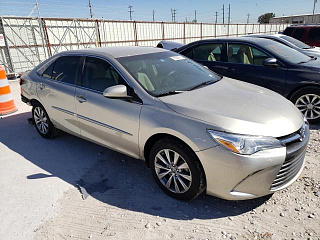 TOYOTA CAMRY LE 2017