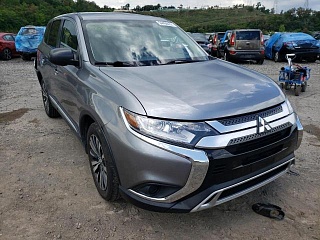 MITSUBISHI OUTLANDER SE 2018